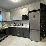 Oliaparman Apartament *