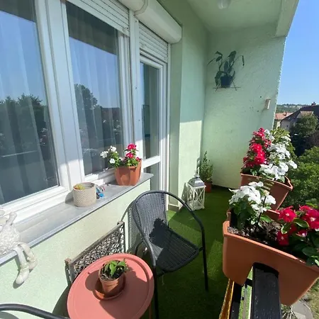 Oliaparman Apartament